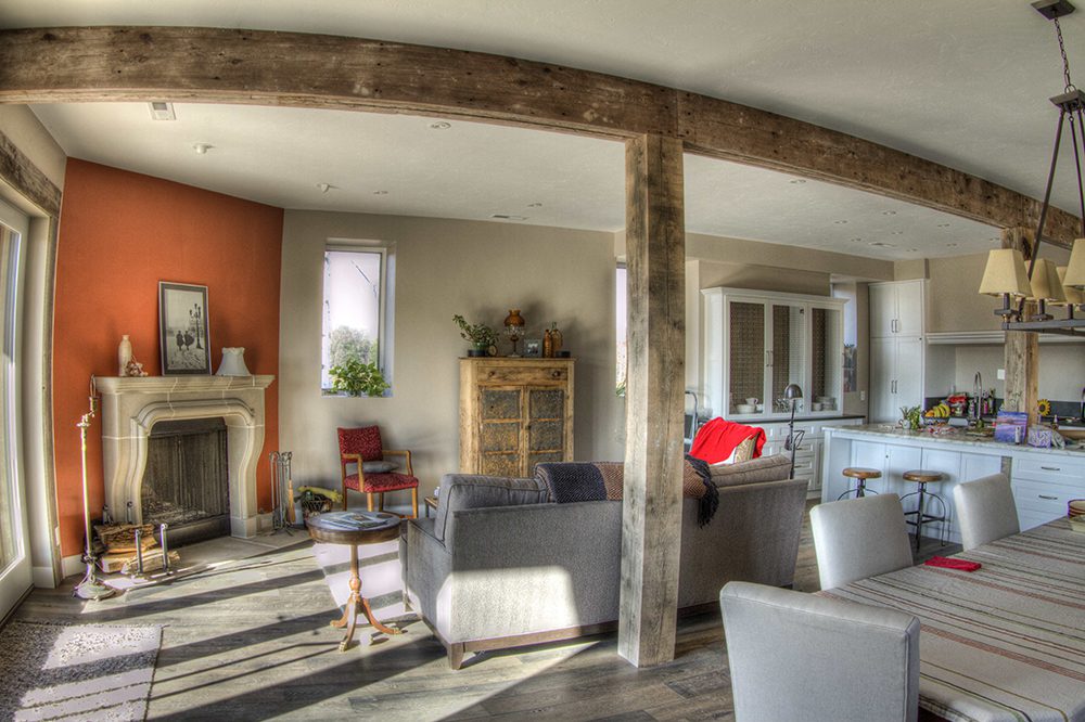 Low Key and Loving It: Tom and Bonnie Ansley’s Barn to Home Conversion